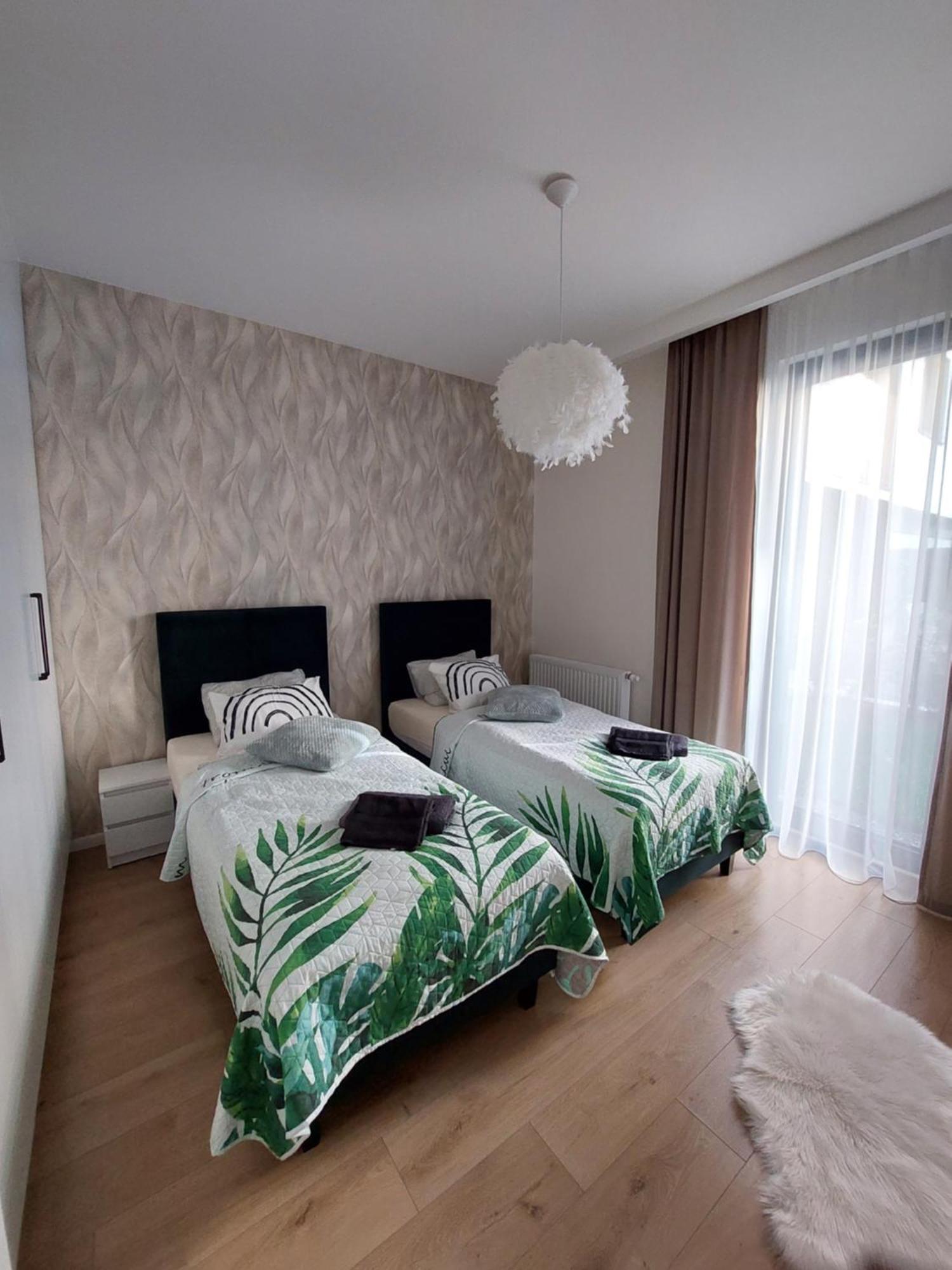 Apartament Aktorow Bronowice クラクフ エクステリア 写真